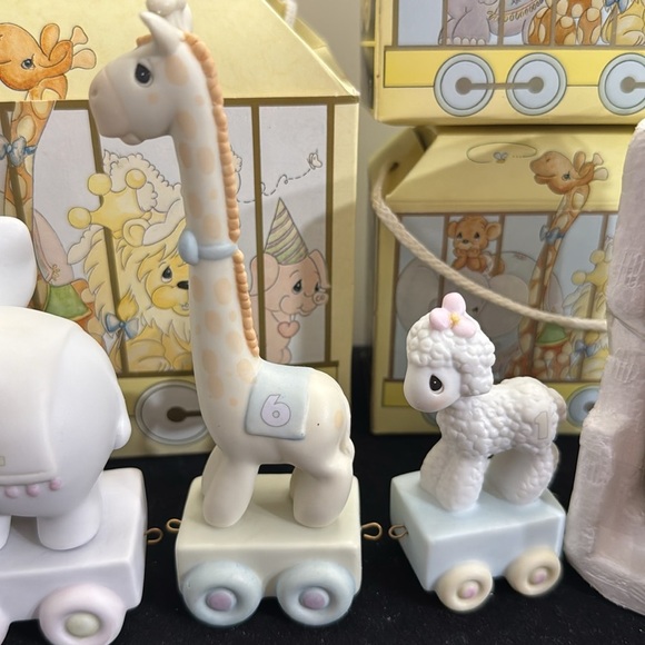 VTG 1985 Enesco Precious Moments Birthday Series Train Set 6 Piece set - Picture 4 of 5